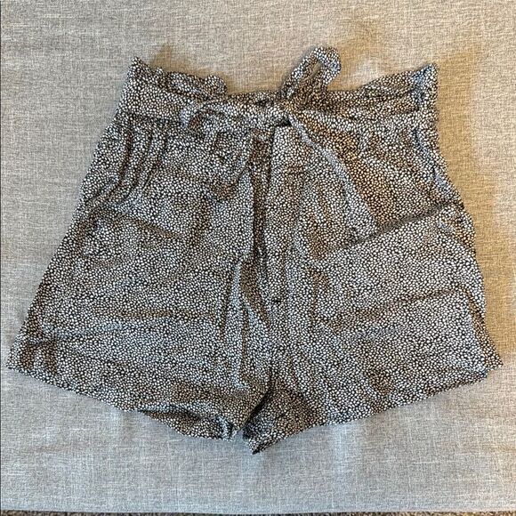 Thread & Supply High Waist Gray Knit Shorts - Picture 1 of 5
